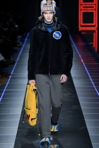 Look 42